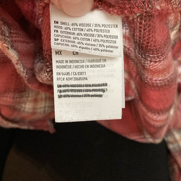 American Eagle Outfitters White and Pink Button Down Shirt - Picture 8 of 12